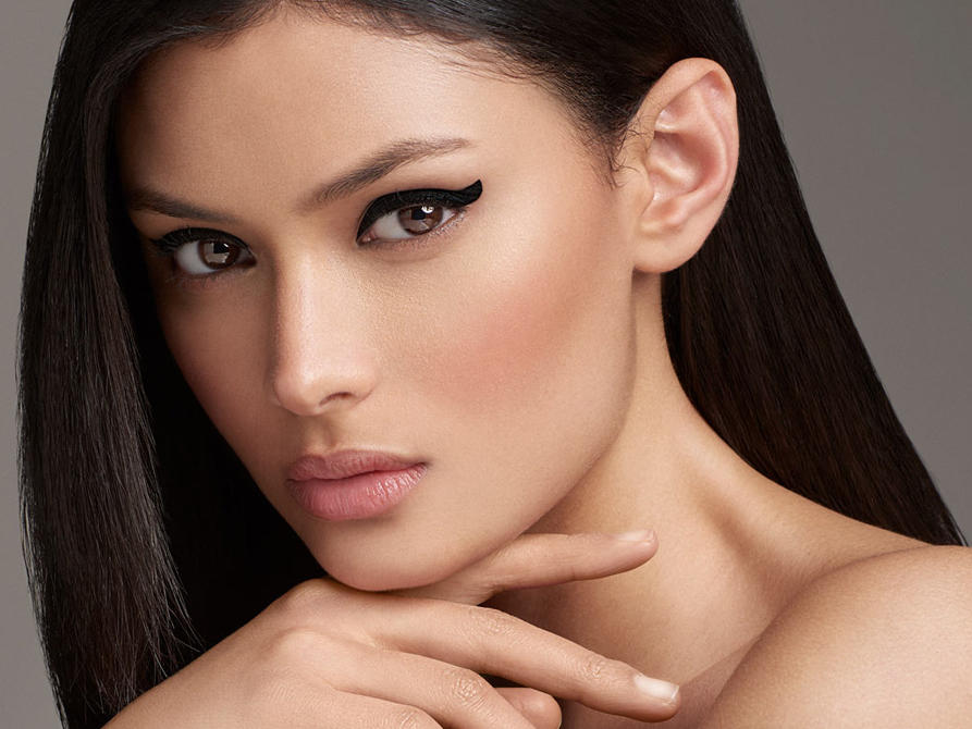 Graphic Eyeliner Styles From Iconic Cleopatra S Eye To Modern Cat S Eye